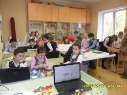 РОБОВЕСНА